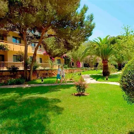 Illot Park & Hotel 4*